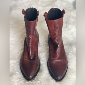 Pantanetti Audrey leather ankle boot with dust bag.